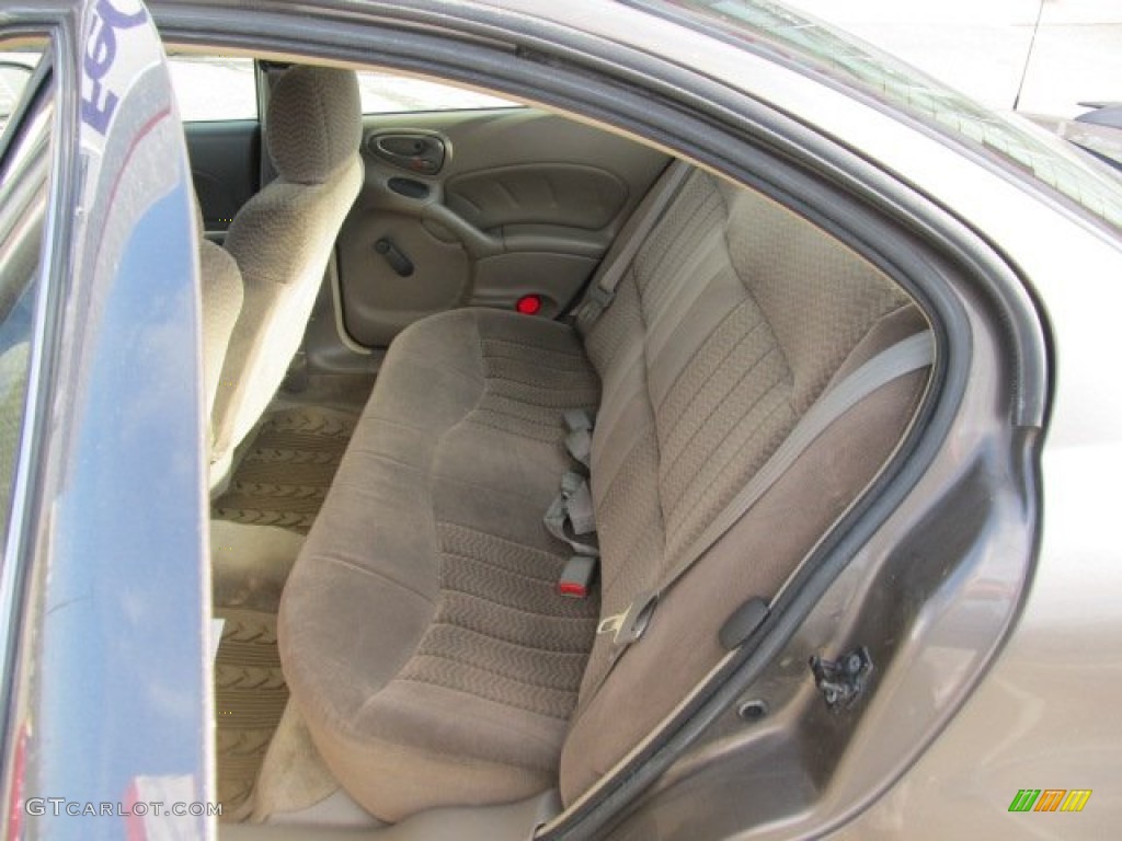 2002 Grand Am SE Sedan - Dark Bronzemist Metallic / Dark Taupe photo #10