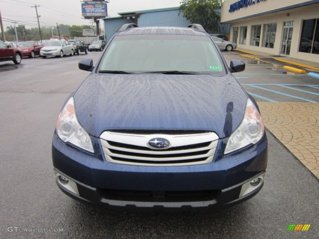 2011 Outback 2.5i Premium Wagon - Azurite Blue Pearl / Warm Ivory photo #2