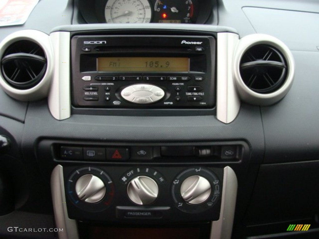 2005 Scion xA Standard xA Model Audio System Photo #54419994