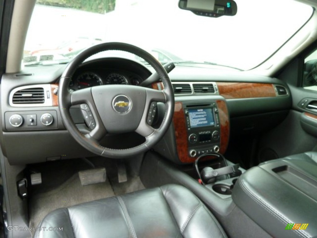 2007 Chevrolet Tahoe LTZ 4x4 Ebony Dashboard Photo #54420495