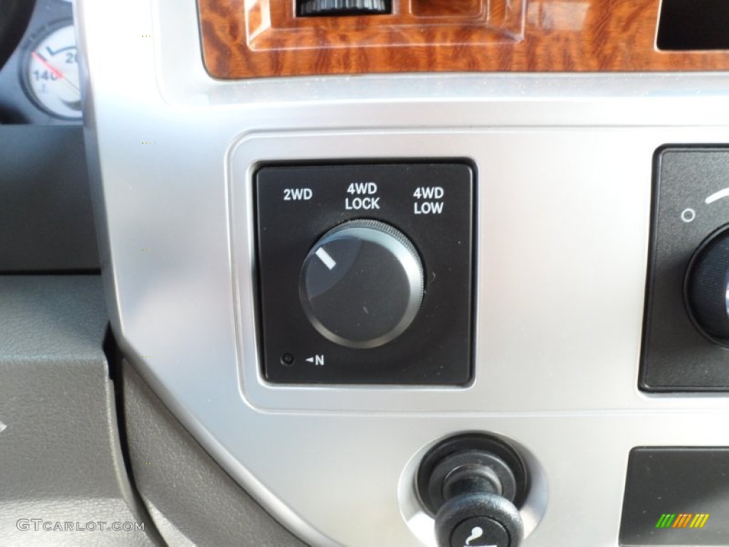 2007 Dodge Ram 2500 SLT Mega Cab 4x4 Controls Photo #54420975