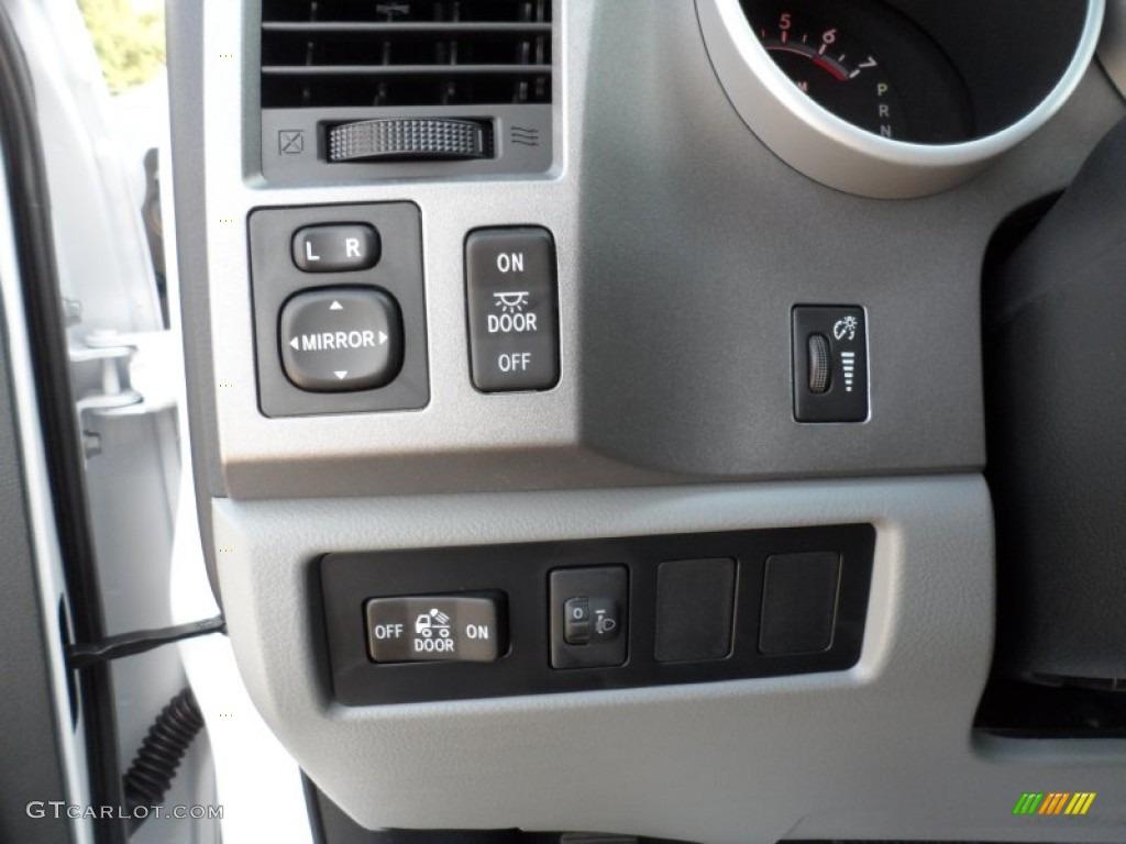 2012 Toyota Tundra CrewMax Controls Photo #54422043