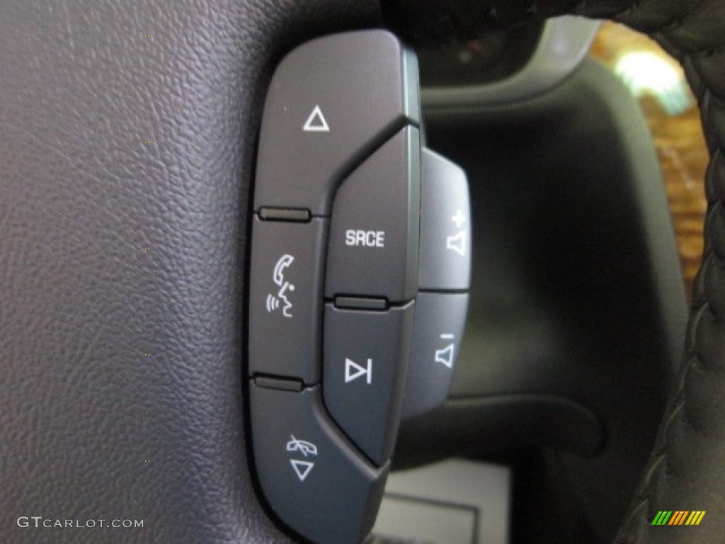 2011 Cadillac DTS Platinum Controls Photos