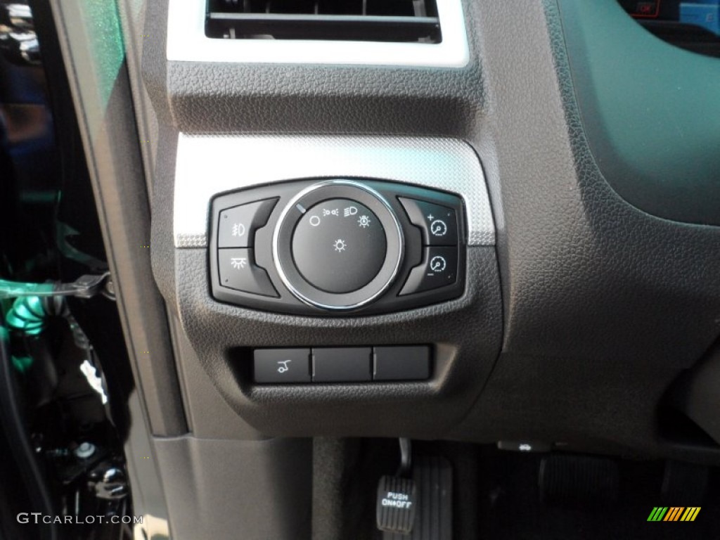 2012 Ford Explorer XLT Controls Photo #54424735