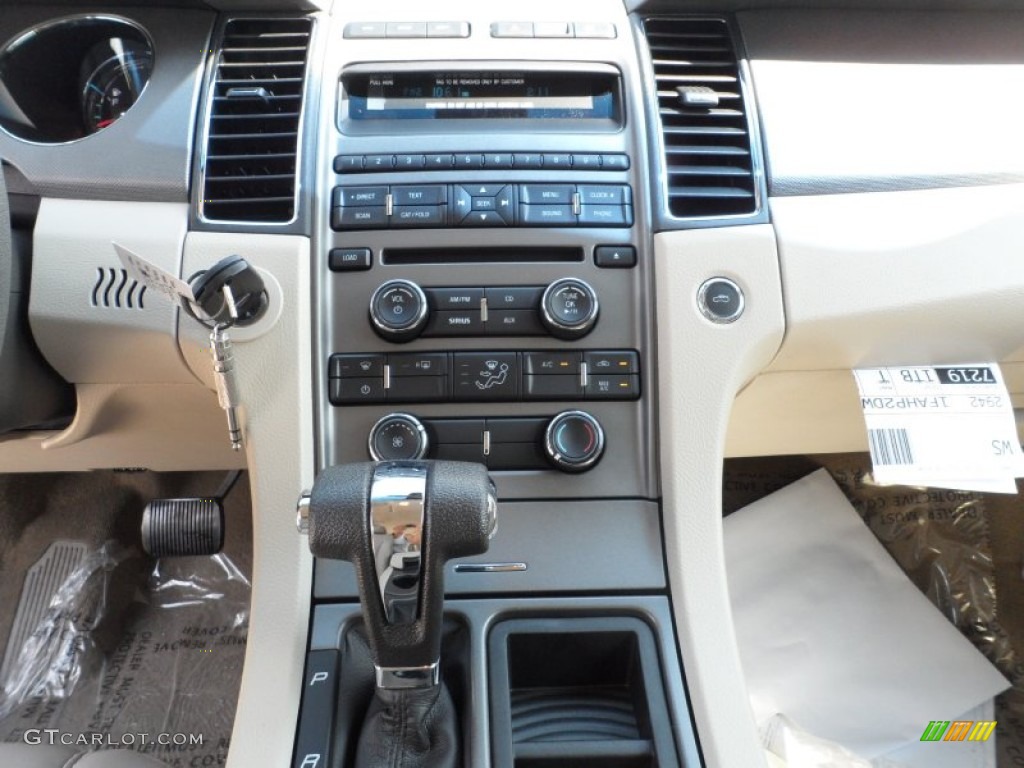 2012 Ford Taurus SE Controls Photo #54424998