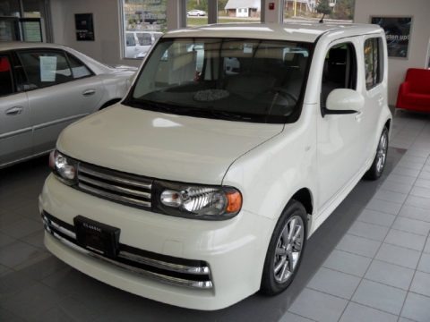 2010 Nissan Cube Krom Edition Data, Info and Specs