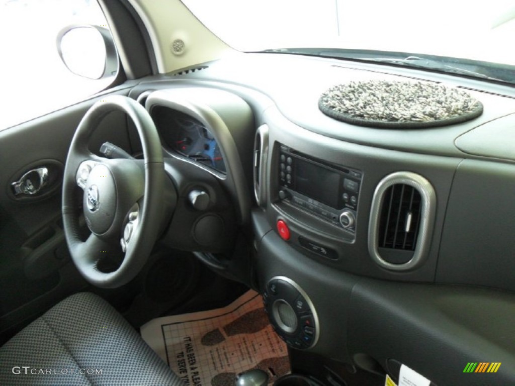 2010 Nissan Cube Krom Edition Black/Gray Dashboard Photo #54428691