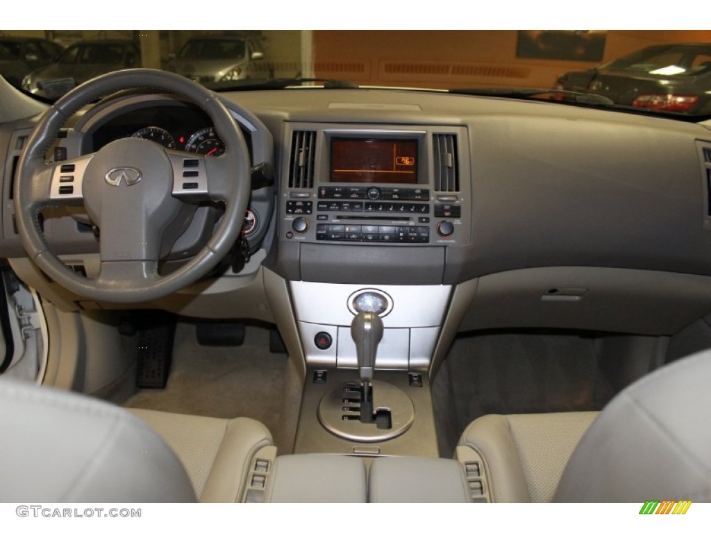 2005 FX 35 AWD - Ivory Pearl White / Willow photo #9