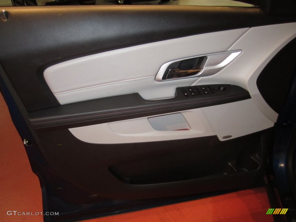 2010 GMC Terrain SLT AWD Light Titanium Door Panel Photo #54434910