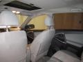 Super White - RAV4 4WD Photo No. 20