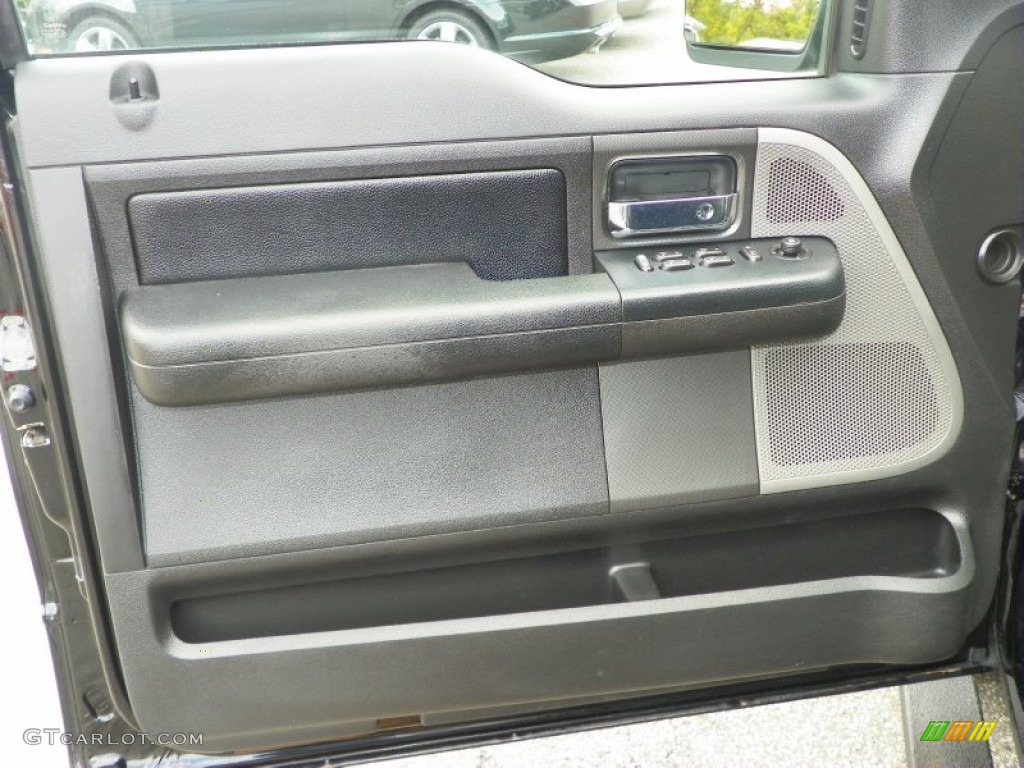 2004 Ford F150 FX4 SuperCab 4x4 Door Panel Photos