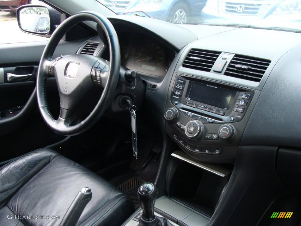 2004 Honda Accord EX Coupe Black Dashboard Photo #54439614