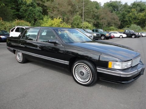 1995 Cadillac DeVille Sedan Data, Info and Specs