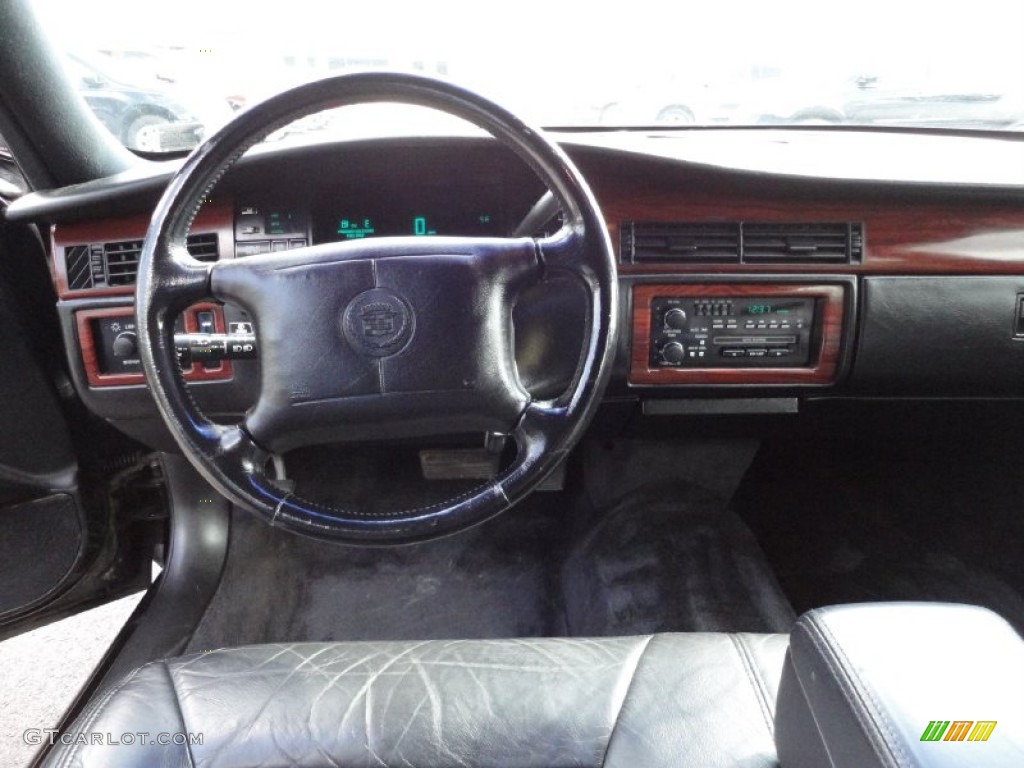 1995 Cadillac DeVille Sedan Black Dashboard Photo #54442218