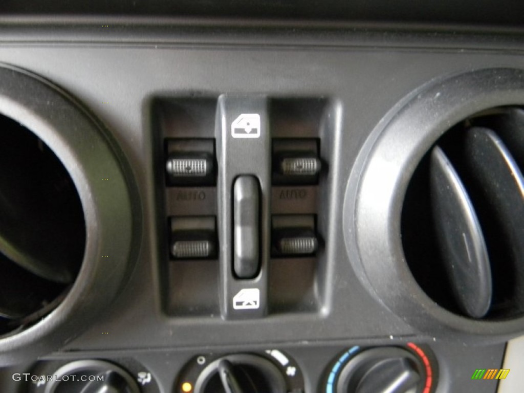 2008 Wrangler Unlimited Rubicon 4x4 - Rescue Green Metallic / Dark Khaki/Medium Khaki photo #17