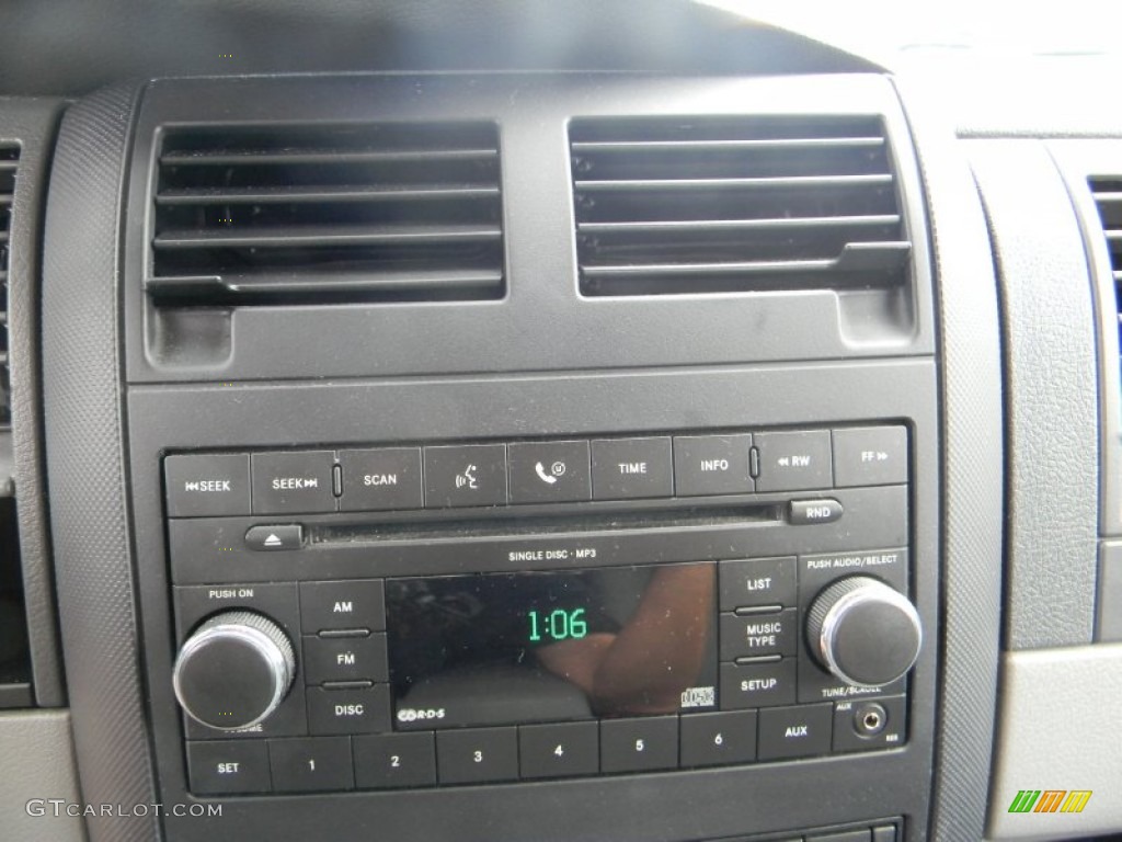 2008 Dodge Durango SXT Audio System Photo #54442903