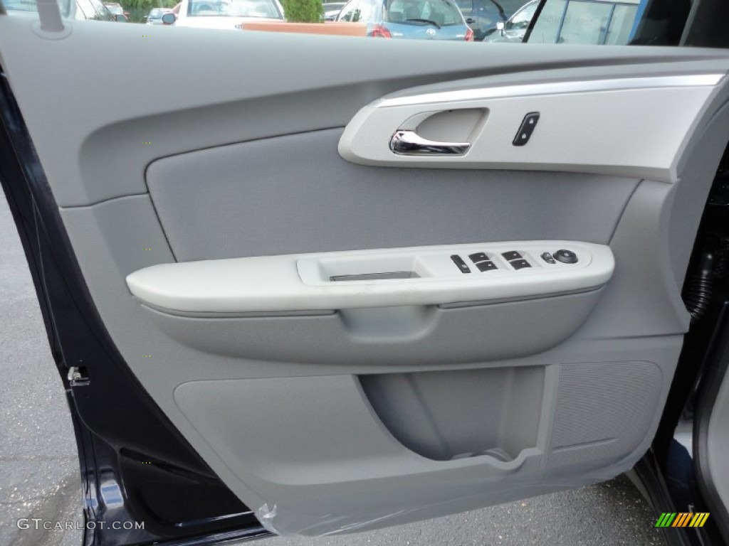 2012 Chevrolet Traverse LS AWD Door Panel Photos