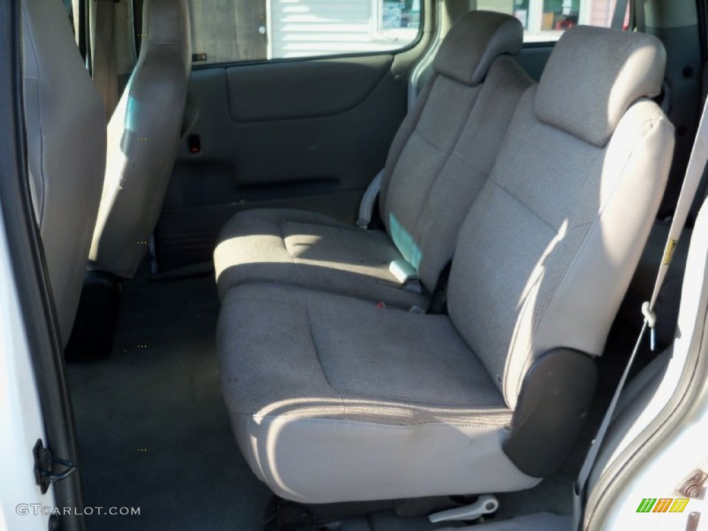 2001 Venture LS - Bright White / Neutral photo #10