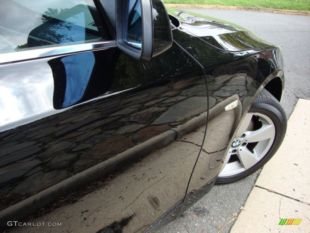 2006 5 Series 530xi Sedan - Jet Black / Beige photo #12