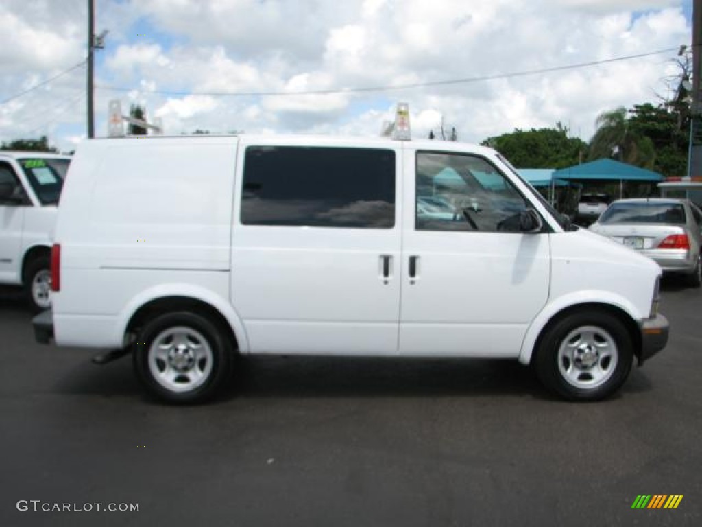 Summit White 2005 Chevrolet Astro Cargo Van Exterior Photo #54448179