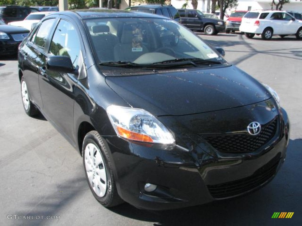 2010 Yaris Sedan - Black Sand Pearl / Dark Charcoal photo #1