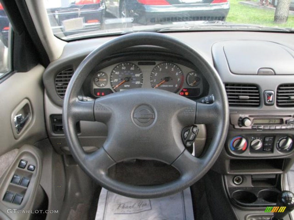 2001 Sentra GXE - Radium Silver / Stone photo #13