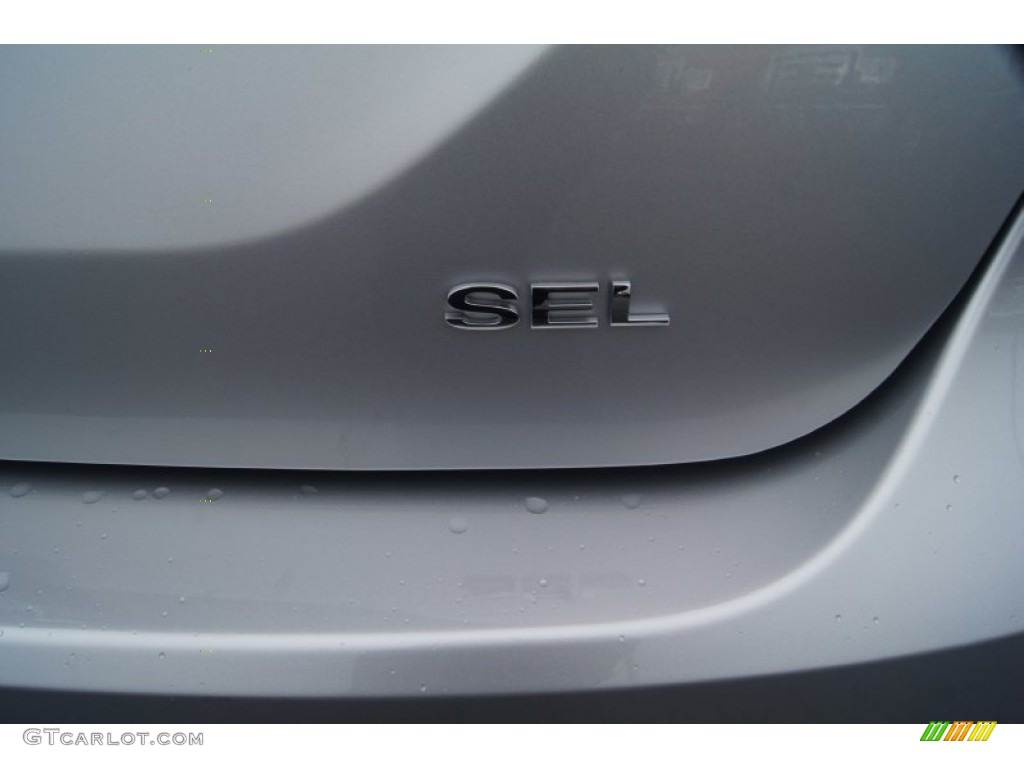 2012 Focus SEL Sedan - Ingot Silver Metallic / Charcoal Black photo #17