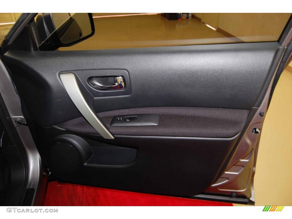 2011 Rogue S - Platinum Graphite / Black photo #18