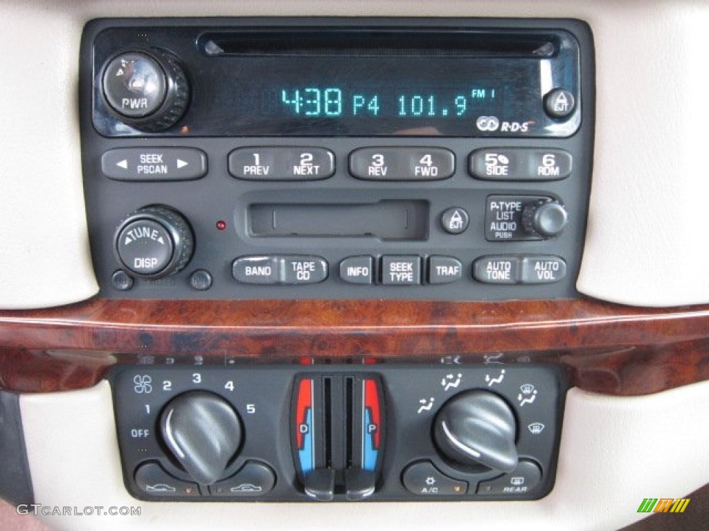 2003 Chevrolet Impala LS Audio System Photo #54452406