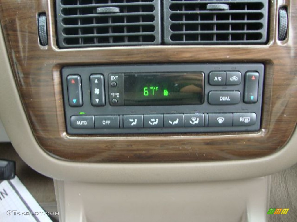 2003 Ford Explorer Eddie Bauer AWD Controls Photo #54454696