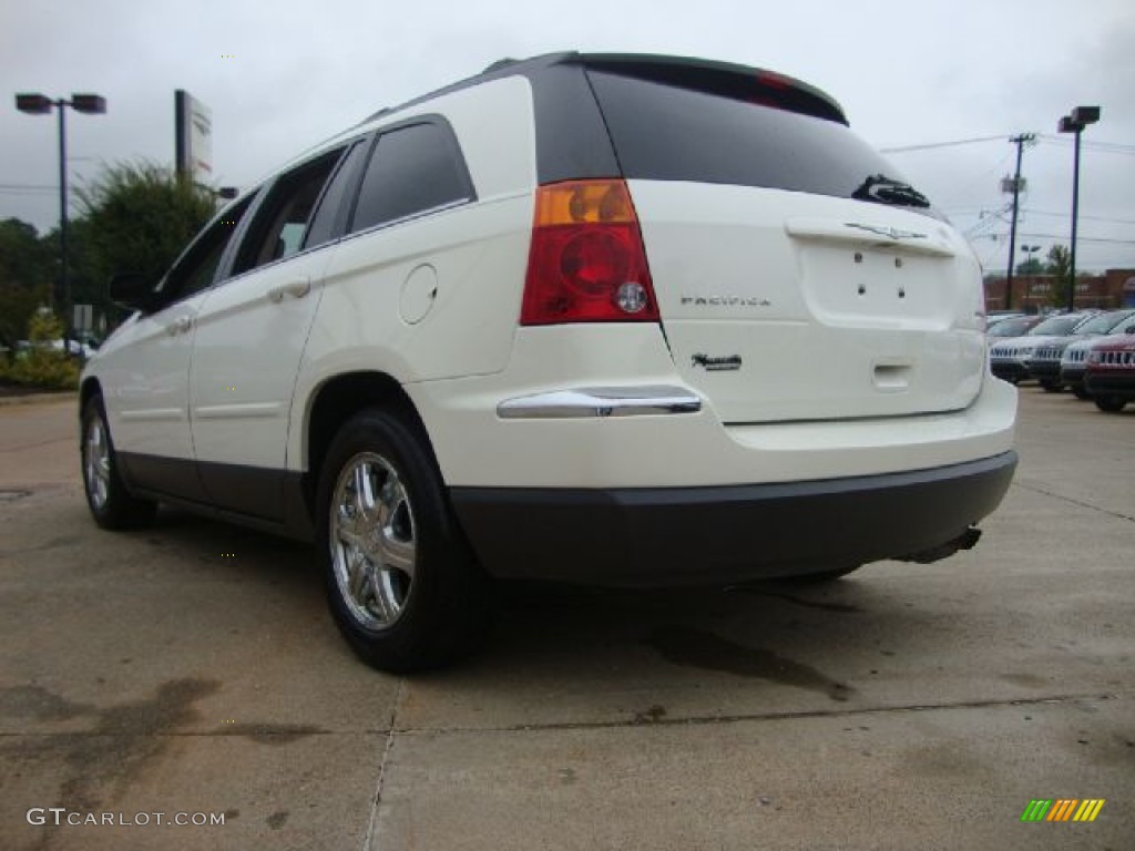 2004 Pacifica AWD - Stone White / Light Taupe photo #5