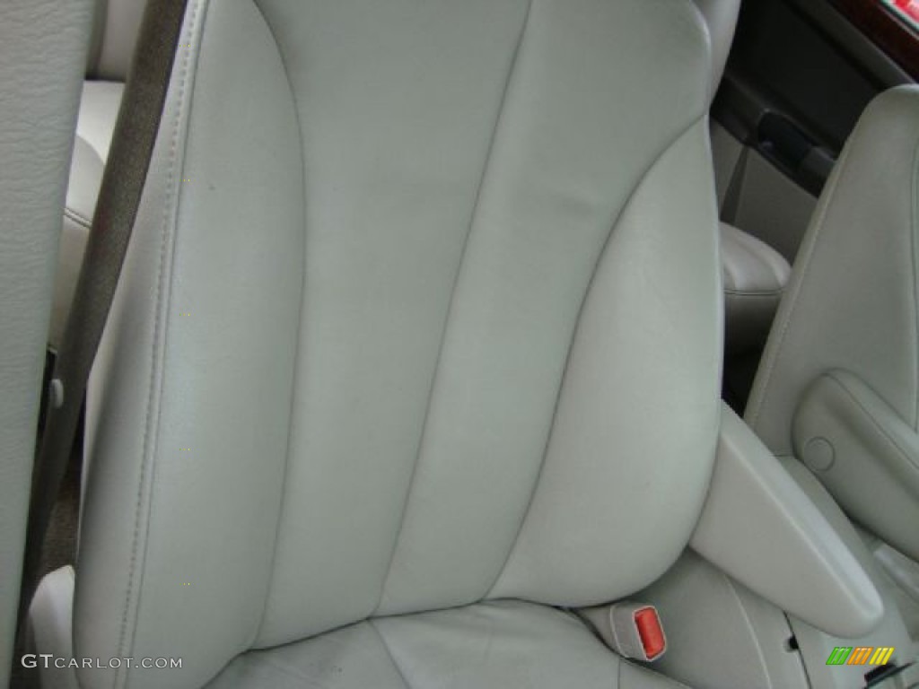 2004 Pacifica AWD - Stone White / Light Taupe photo #19