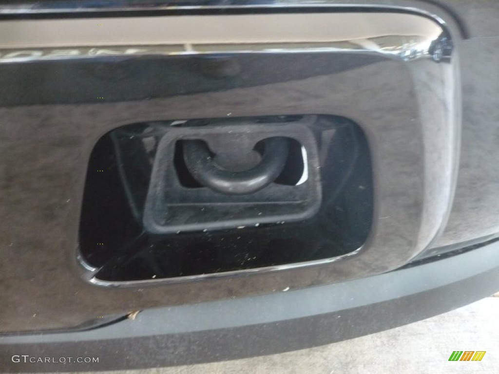 2010 Suburban LT 4x4 - Black / Light Titanium/Dark Titanium photo #21