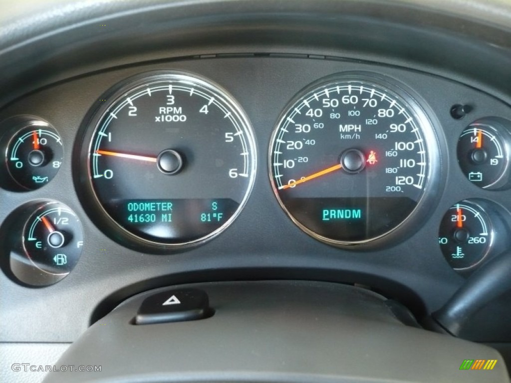 2010 Suburban LT 4x4 - Black / Light Titanium/Dark Titanium photo #33