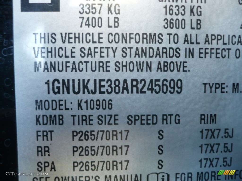 2010 Suburban LT 4x4 - Black / Light Titanium/Dark Titanium photo #35