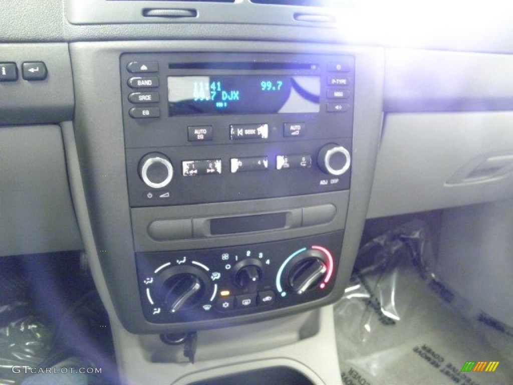 2005 Chevrolet Cobalt Sedan Controls Photo #54457236