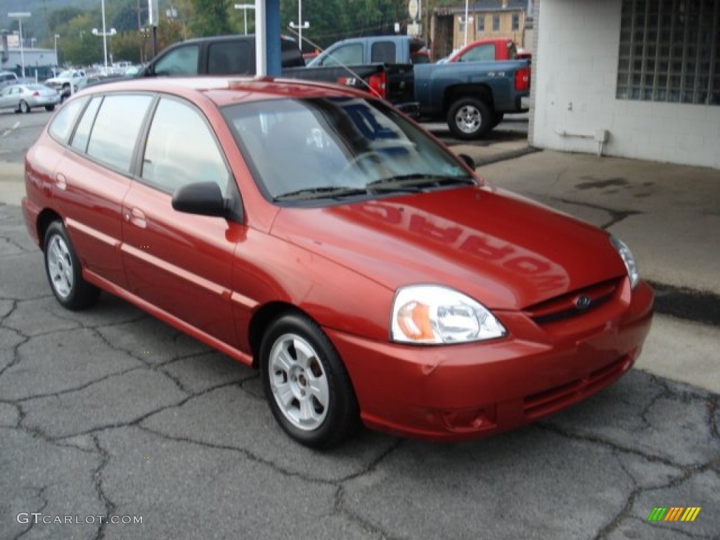 2005 Rio Cinco Hatchback - Cinnamon / Beige photo #2