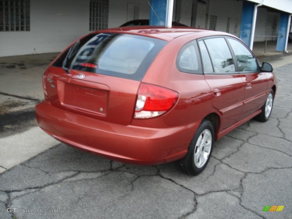 2005 Rio Cinco Hatchback - Cinnamon / Beige photo #8