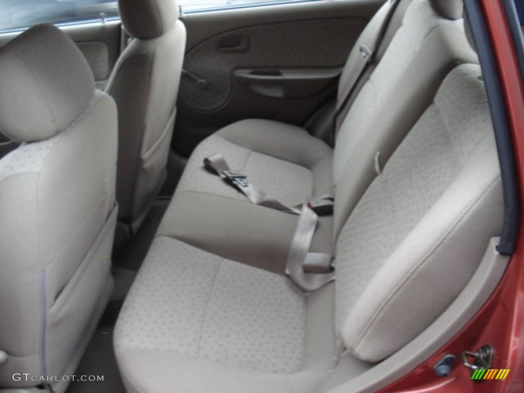 2005 Rio Cinco Hatchback - Cinnamon / Beige photo #16