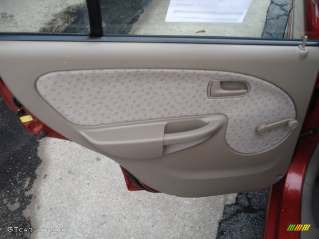 2005 Rio Cinco Hatchback - Cinnamon / Beige photo #17