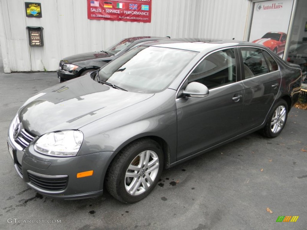 2010 Jetta TDI Sedan - Platinum Grey Metallic / Titan Black photo #2