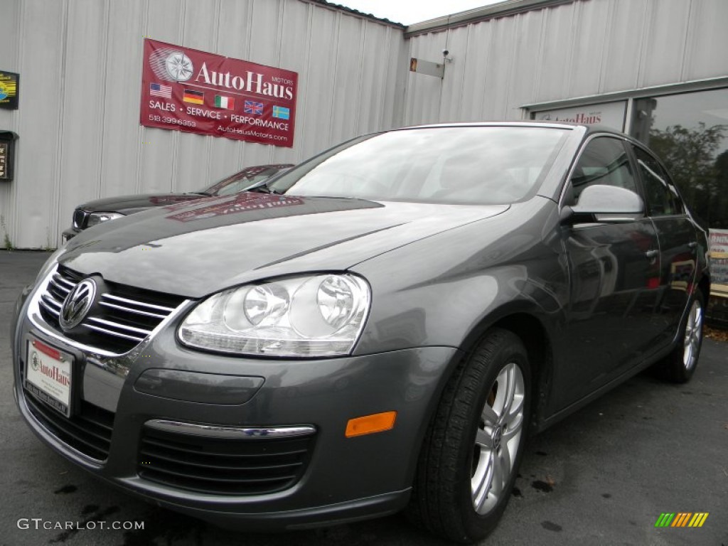 2010 Jetta TDI Sedan - Platinum Grey Metallic / Titan Black photo #3