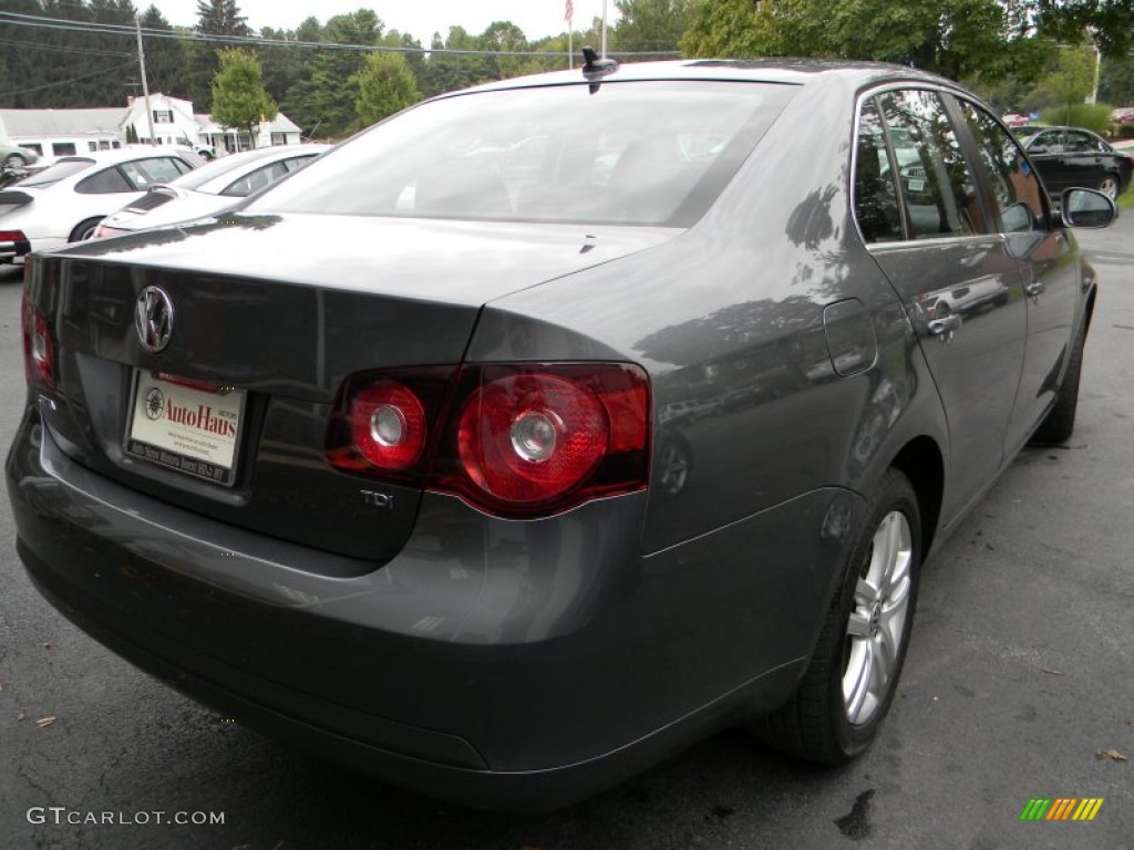 2010 Jetta TDI Sedan - Platinum Grey Metallic / Titan Black photo #10