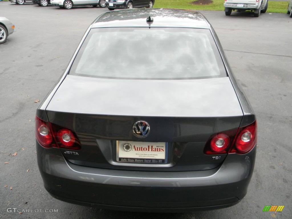 2010 Jetta TDI Sedan - Platinum Grey Metallic / Titan Black photo #12
