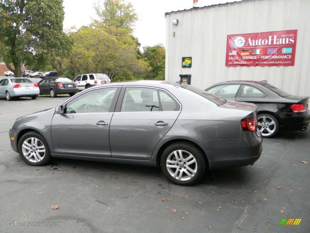 2010 Jetta TDI Sedan - Platinum Grey Metallic / Titan Black photo #14