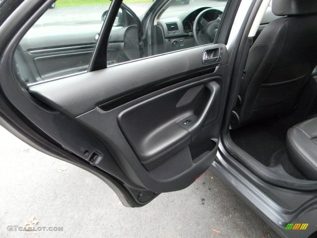 2010 Jetta TDI Sedan - Platinum Grey Metallic / Titan Black photo #21
