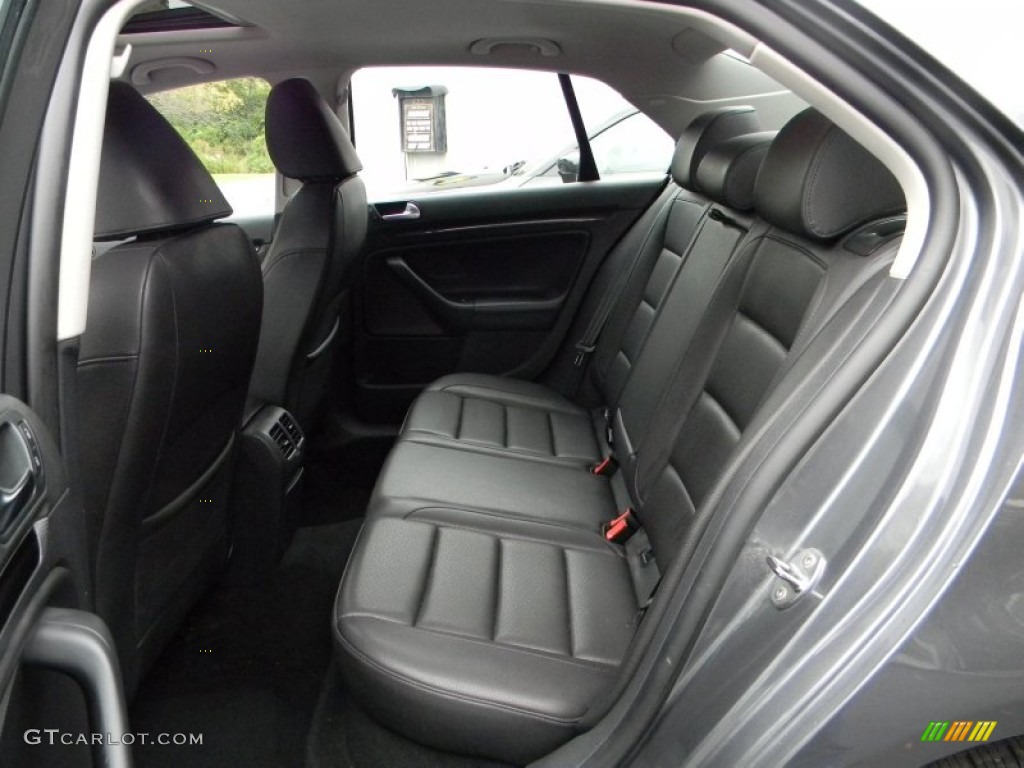 2010 Jetta TDI Sedan - Platinum Grey Metallic / Titan Black photo #22