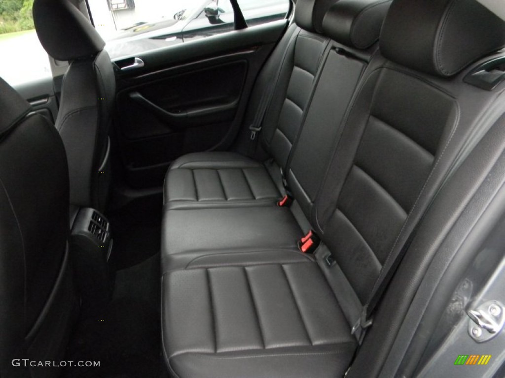 2010 Jetta TDI Sedan - Platinum Grey Metallic / Titan Black photo #23