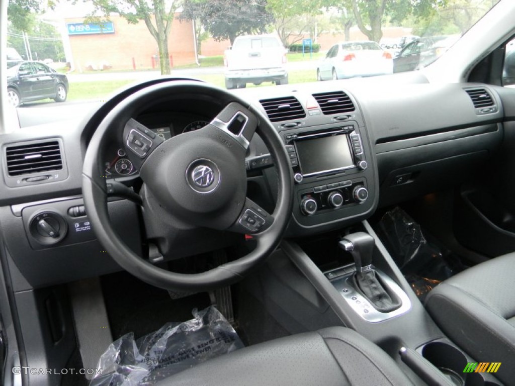 2010 Jetta TDI Sedan - Platinum Grey Metallic / Titan Black photo #25