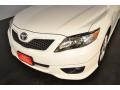 Super White - Camry SE Photo No. 6